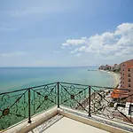 Royal Bay Szálloda Elenite