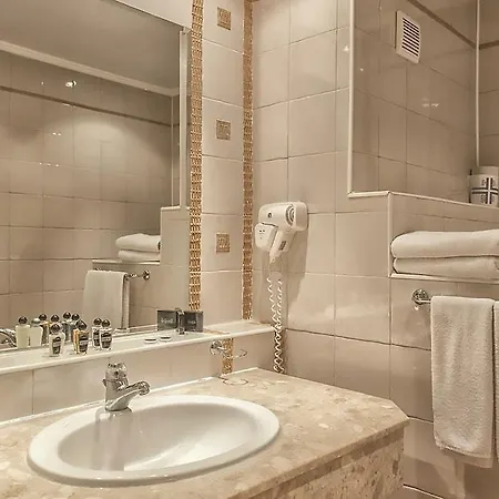 Royal Bay Hotel 4*