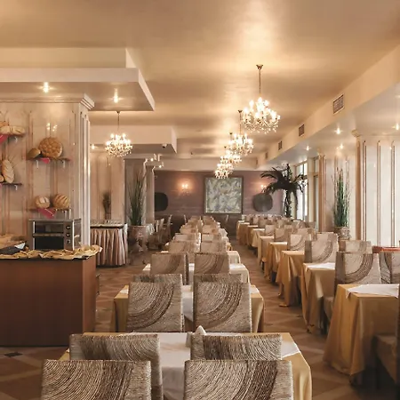 Royal Bay Hotel