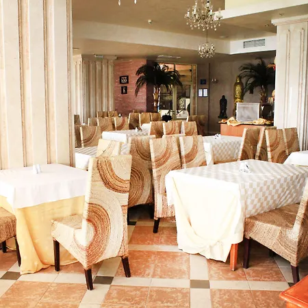 Royal Bay Hotel Elenite
