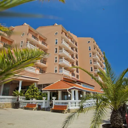 Royal Bay Hotel
