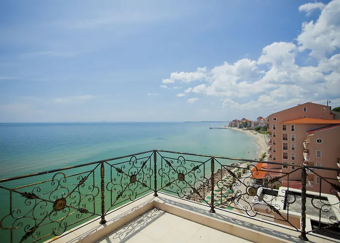 Royal Bay Szálloda Elenite