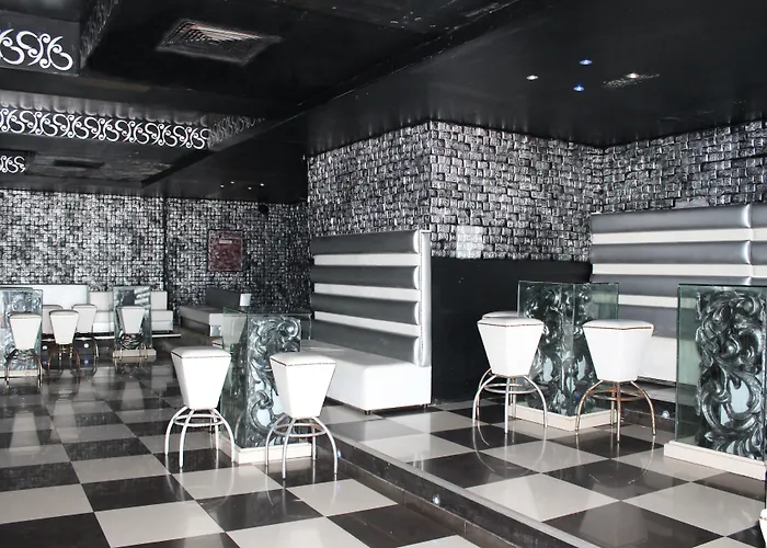 Royal Bay Szálloda 4*