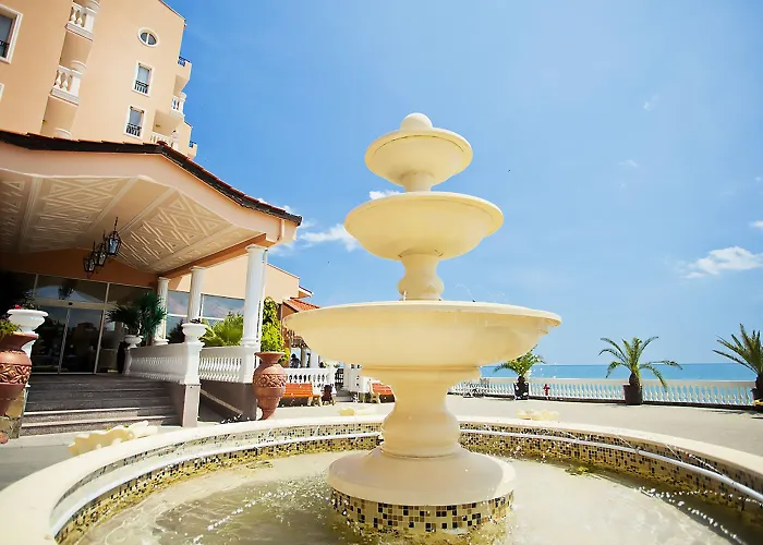 Royal Bay Hotel Elenite